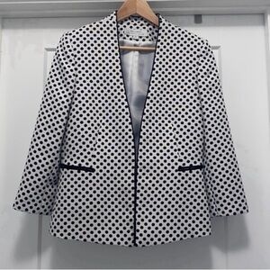 ❤️ Black and White TAHARI ARTHUR S.LEVINE Polka Dot
Blazer - Size 8